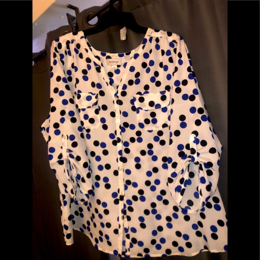Avenue Dots Blouse